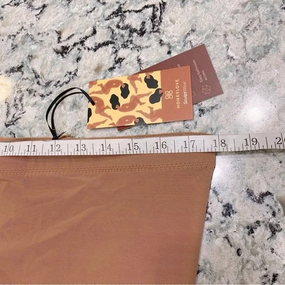 Honeylove Ladies Size 3X NWT Tan Super Power Shorts